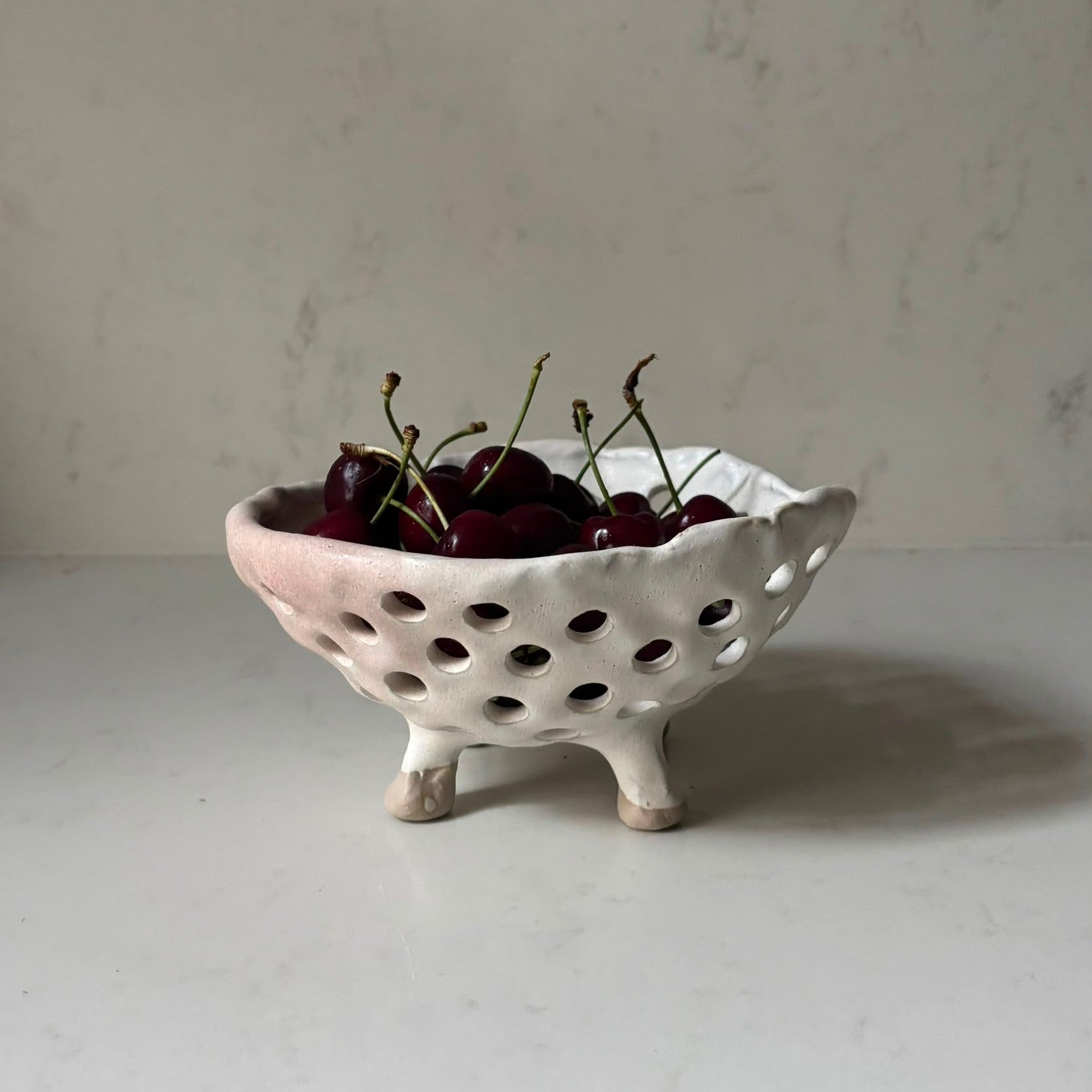 A. Mills Clay Colanders
